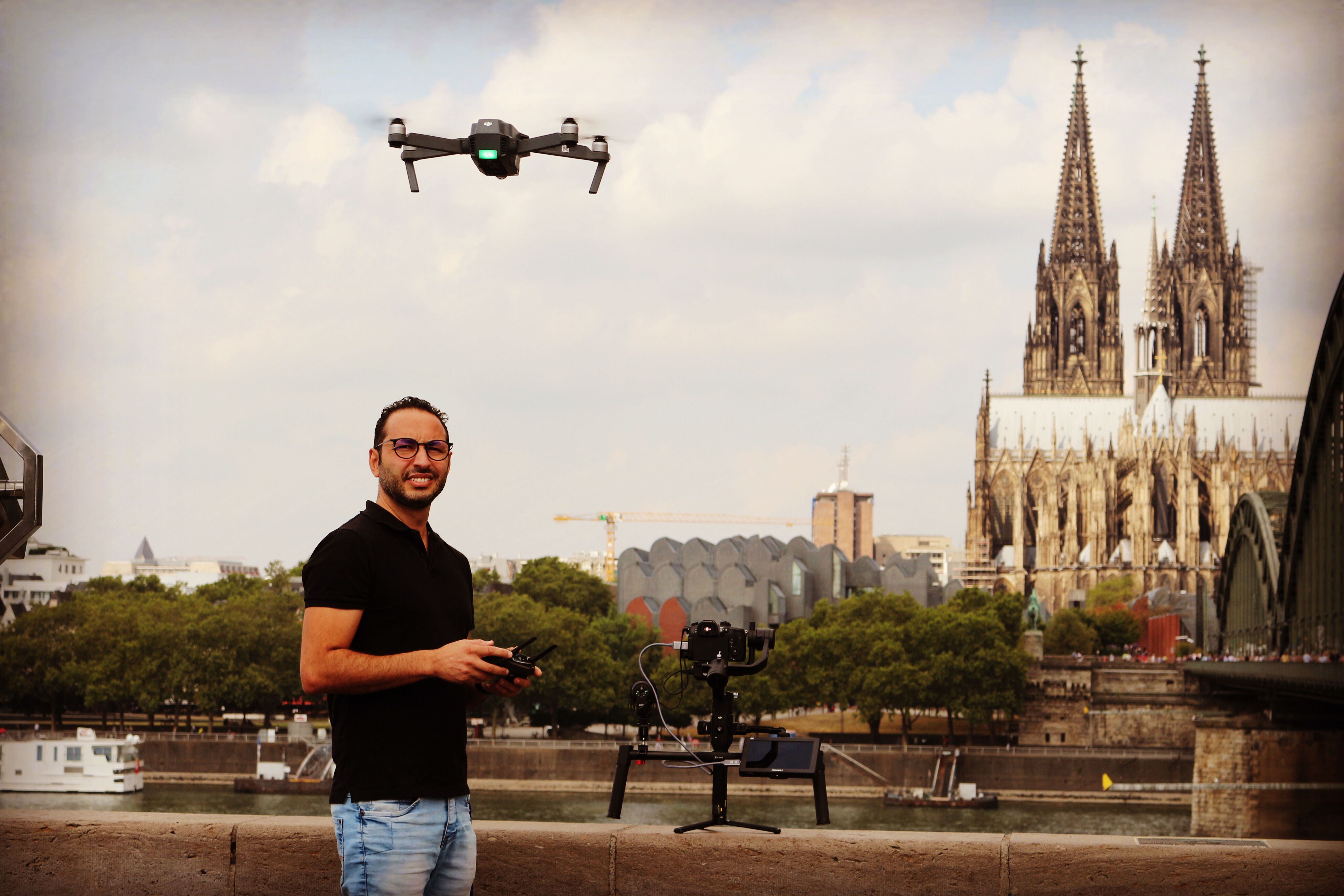Adil Bioudi – Solo Media Production am Kölner Dom